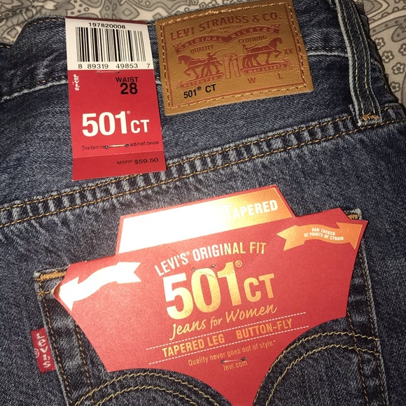 Levi shorts - Picture 3 of 3